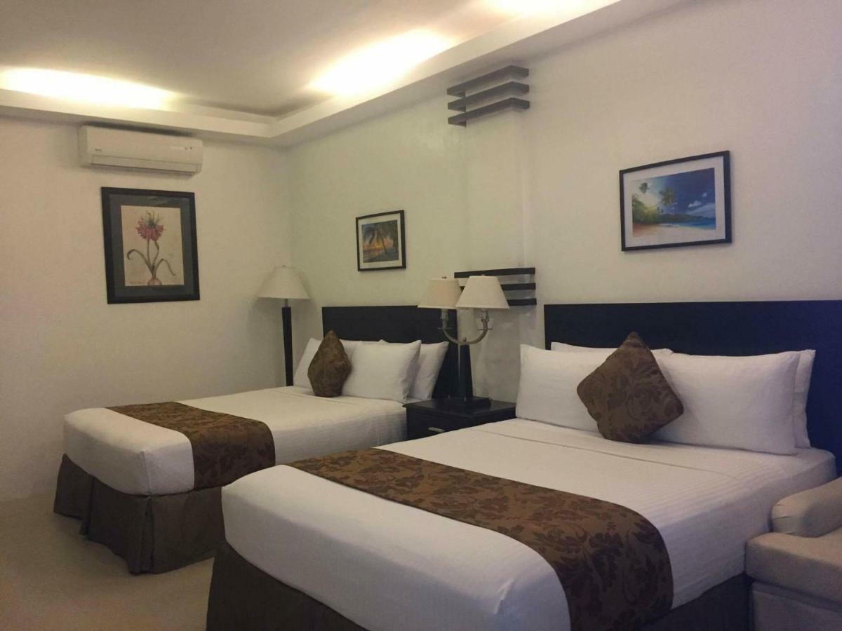 Chateau De Boracay Balabag  Exterior photo